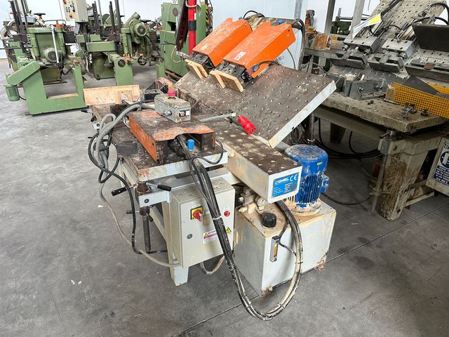 4PR652401-Caselli-Group-CLAMP-WITH-FOLDING-BENCHES-COMEC-SPL3R (2).jpeg